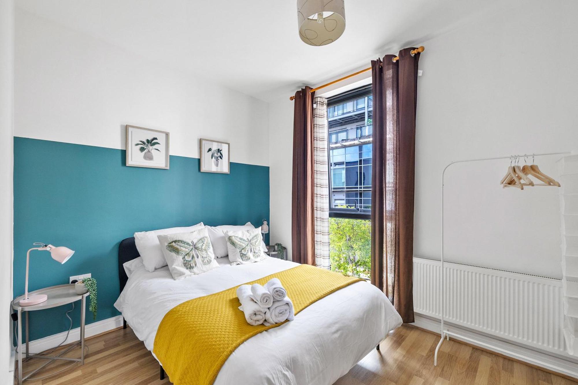 Spacious House By Quay - Sleeps 7 - Free Parking Plymouth Exteriör bild